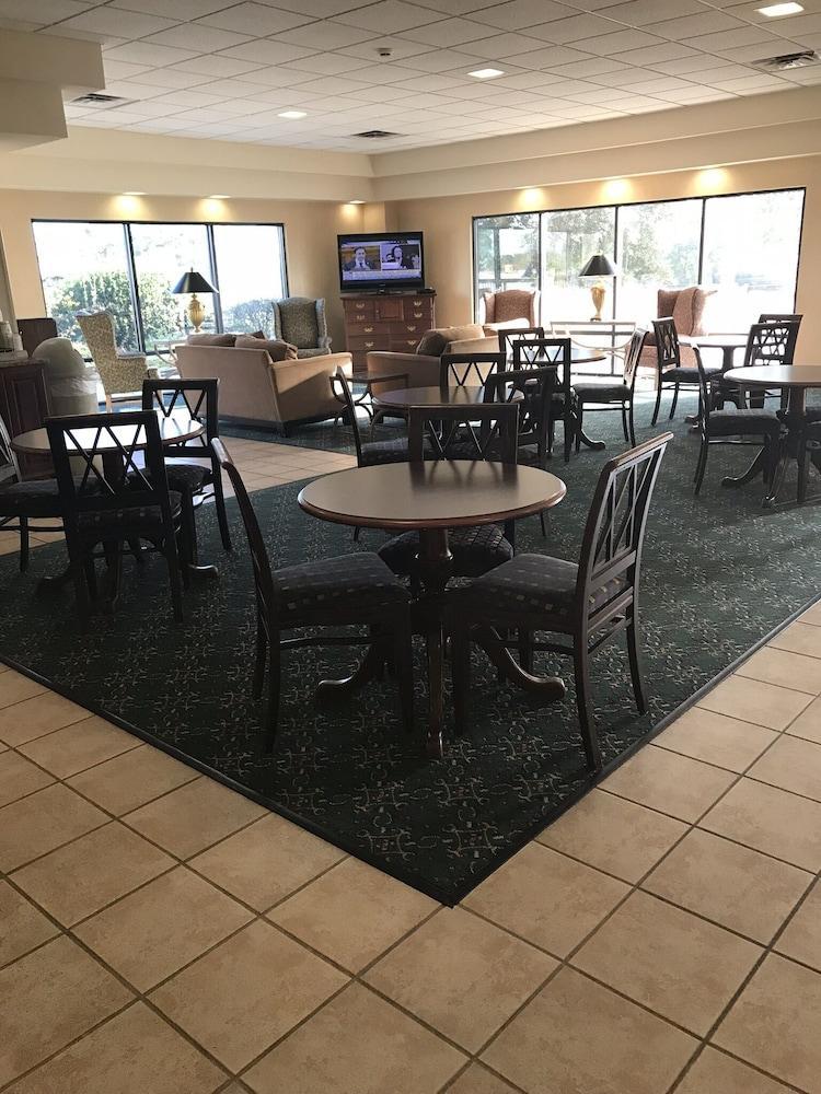 Days Inn By Wyndham Metter Exterior photo