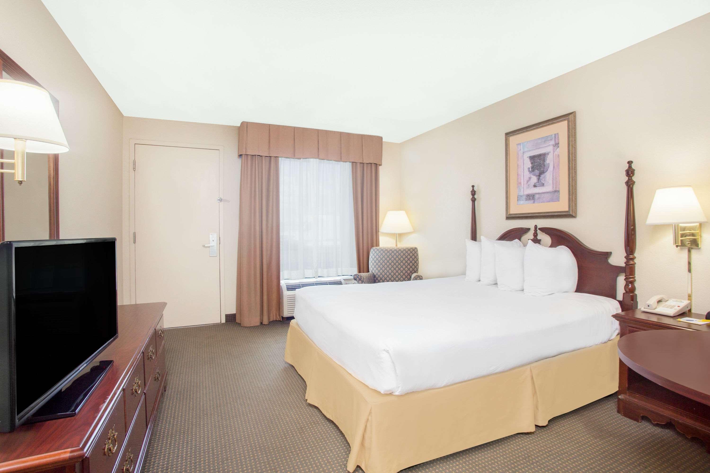 Days Inn By Wyndham Metter Exterior photo