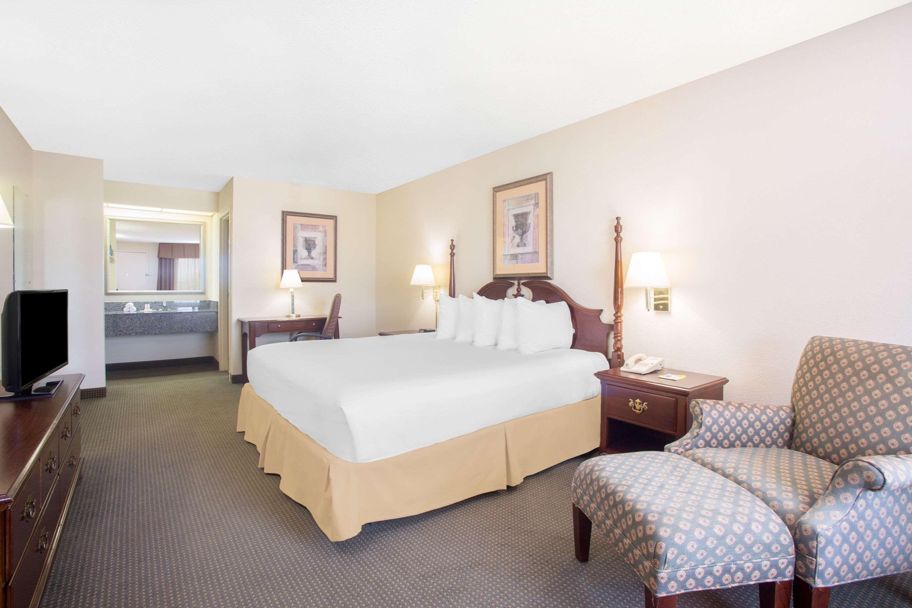 Days Inn By Wyndham Metter Exterior photo
