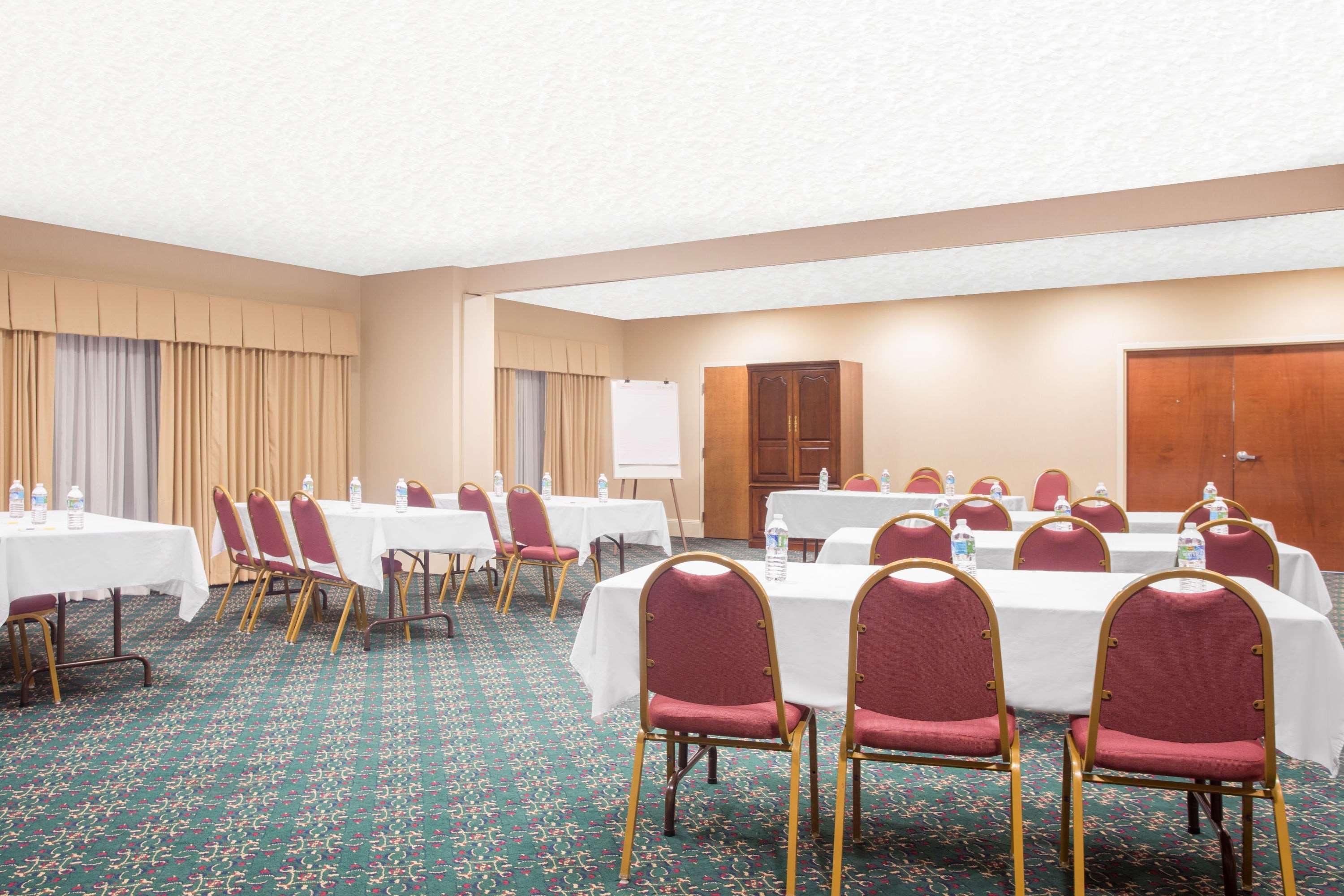 Days Inn By Wyndham Metter Exterior photo